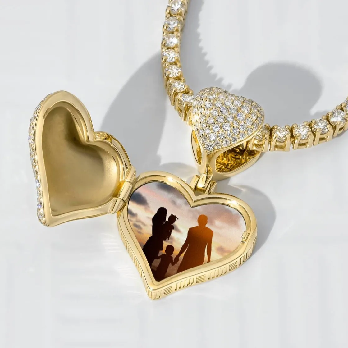 heart_locket_1-2.webp Best MJ Jones Heart Locket
